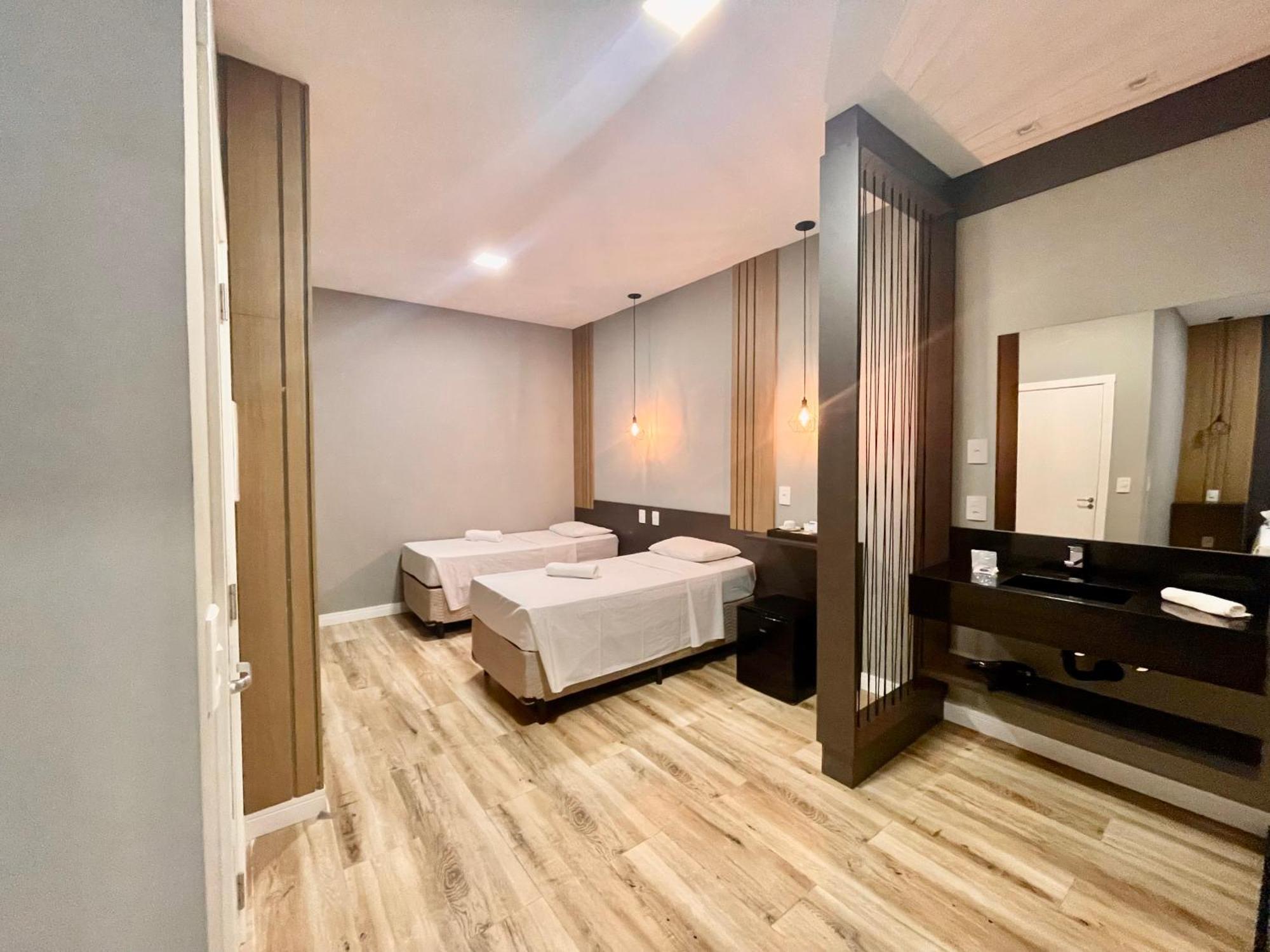 Eleganz Suites Грамаду Экстерьер фото